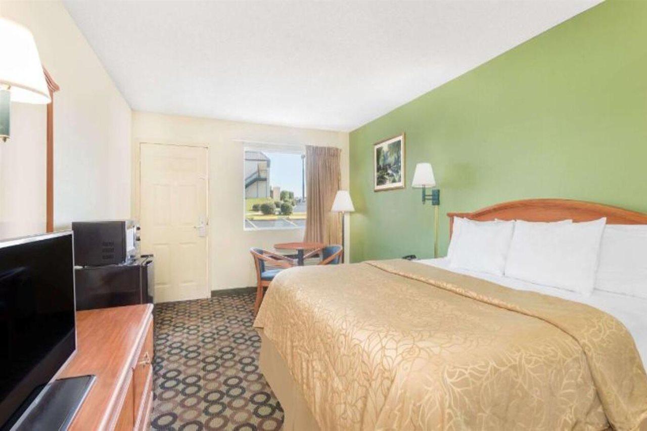 Economy Inn By Oyo Ashburn Esterno foto