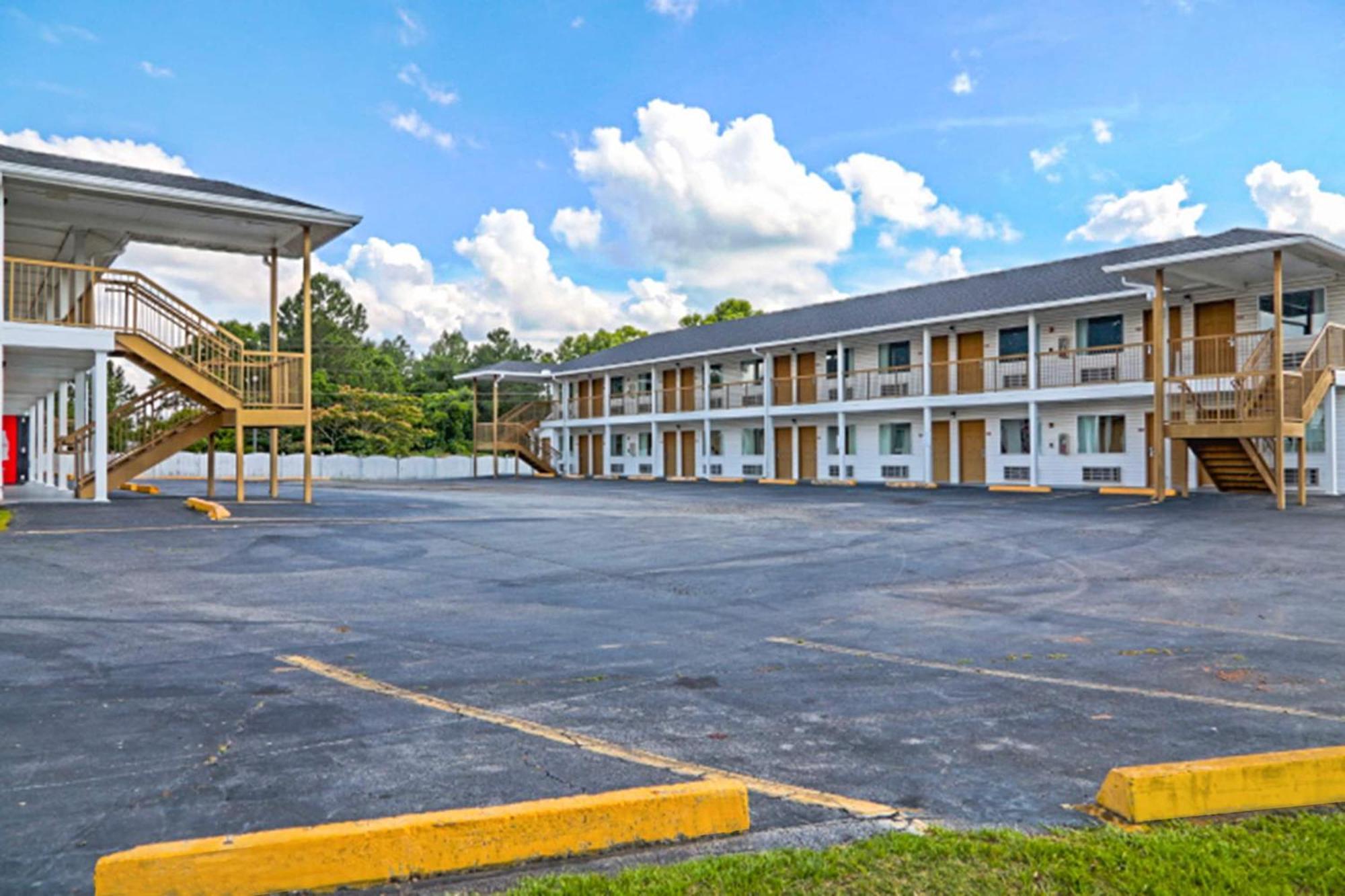 Economy Inn By Oyo Ashburn Esterno foto