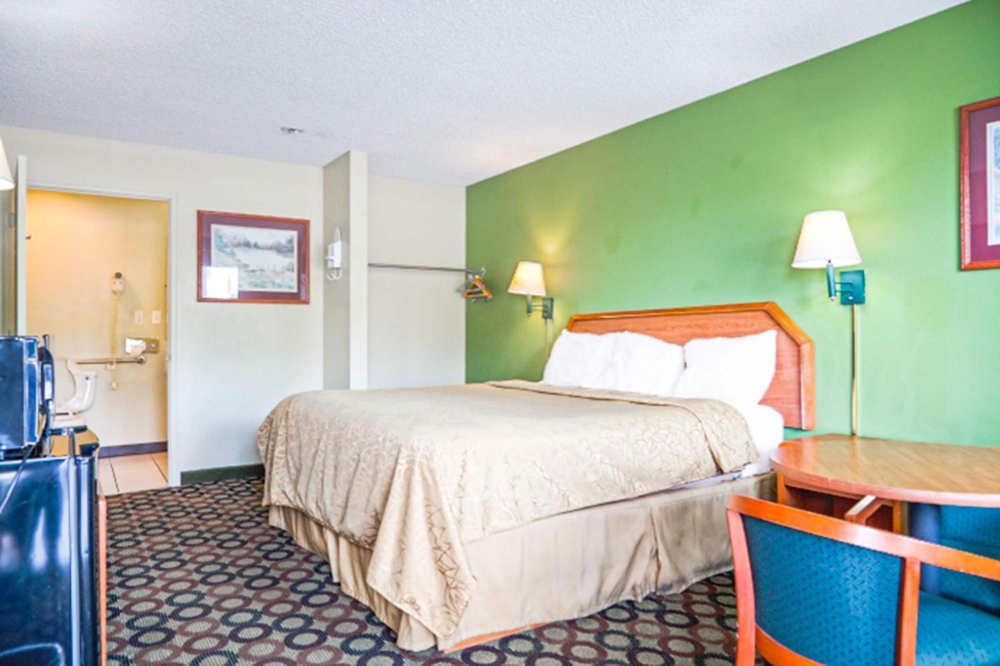 Economy Inn By Oyo Ashburn Esterno foto