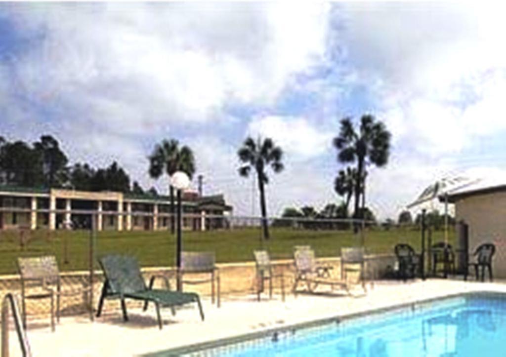 Economy Inn By Oyo Ashburn Esterno foto